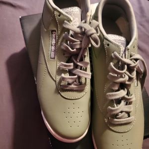 Reebok Womens Army Green Sneakers